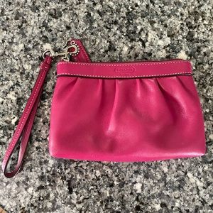 Coach wristlet - pink